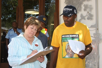 Ward 8 residents make demands